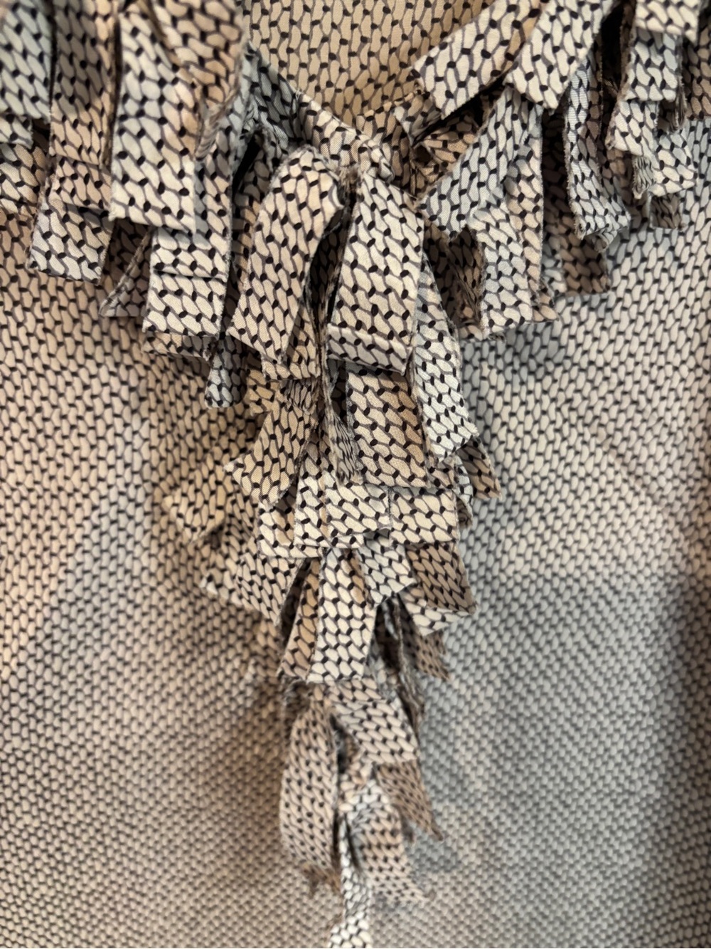 J. Crew Ruffled V-Neck Top. 100%Silk. Sleeveless in Black and White. Size 2